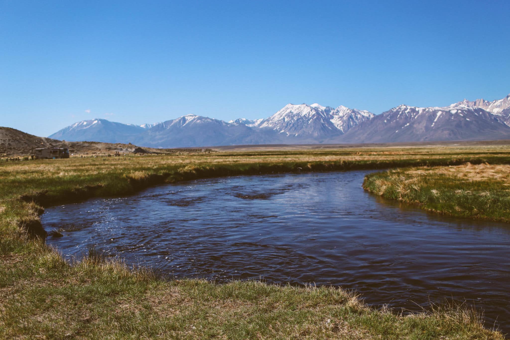 Owen's river running through the mountains